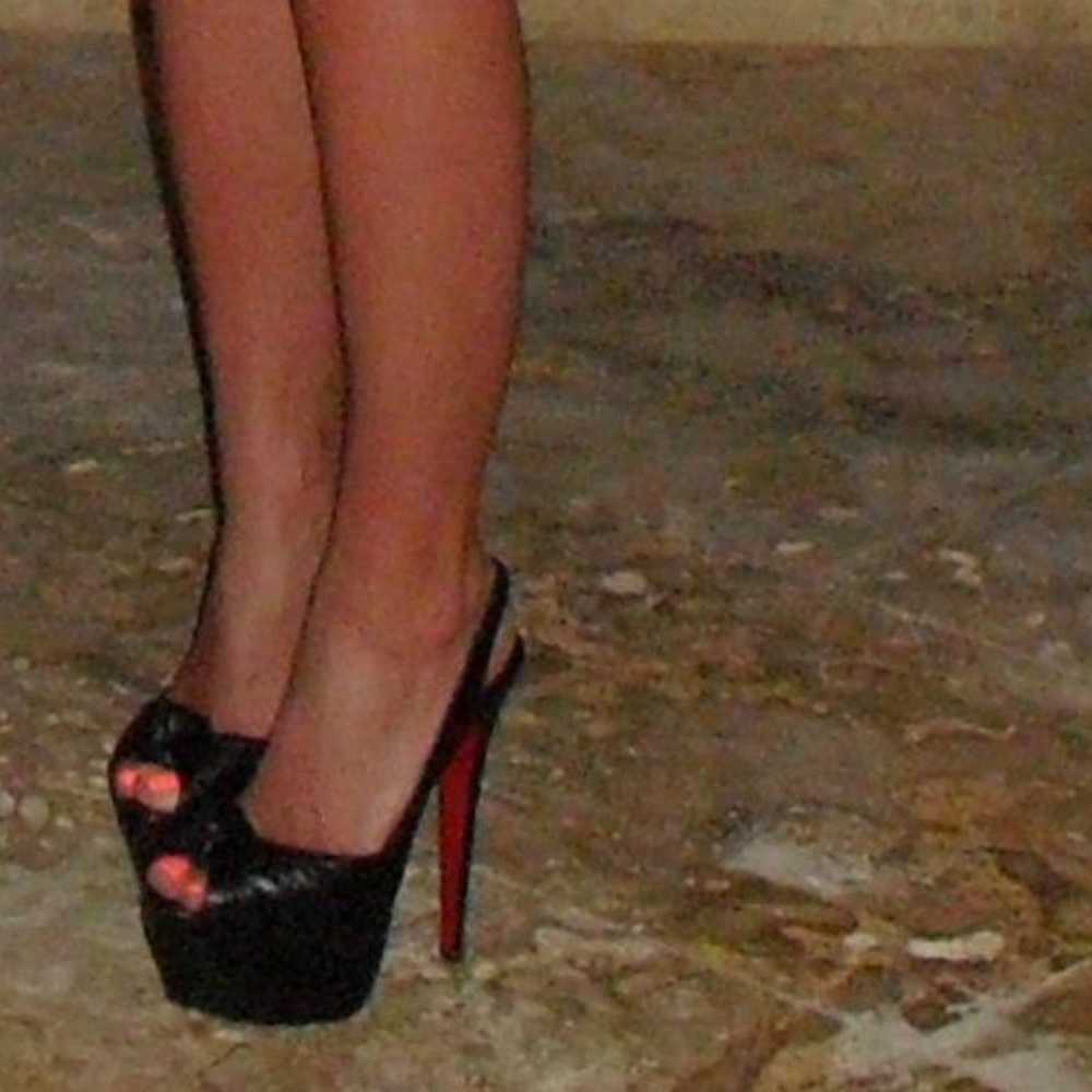 Christian Louboutin Miss Benin - Picture 7 of 7